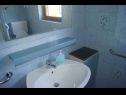  Gianna - beachfront: H(6+2) Свети Петар - Ривьера Биоград  - Хорватия - H(6+2): ванная комната с туалетом