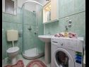 Апартаменты SEA VIEW A1(4+1) Постира - Остров Брач  - Апартамент - A1(4+1): ванная комната с туалетом