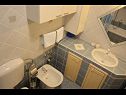 Апартаменты Tom - comfortable: A2(5+1) Пучишча - Остров Брач  - Апартамент - A2(5+1): ванная комната с туалетом