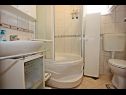 Апартаменты Vrilo- 30m from the sea A1(4+2) Супетар - Остров Брач  - Апартамент - A1(4+2): ванная комната с туалетом