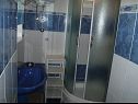 Апартаменты Piv - 10 m from beach: A1(6), A2(6), A3(6), SA4(2) Сутиван - Остров Брач  - Апартамент - A1(6): ванная комната с туалетом