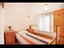 Апартаменты Boris - 30 m from beach : A1(6+2) Арбания - Остров Чиово  - Апартамент - A1(6+2): спальная комната
