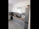 Апартаменты Lilac - 100m from pebble beach : A1(7) Арбания - Остров Чиово  - Апартамент - A1(7): кухня