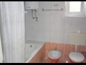 Апартаменты Ivan A1 I kat(8), A2 II kat(8) Цриквеница - Ривьера Црквеница  - Апартамент - A1 I kat(8): ванная комната с туалетом