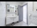 Апартаменты Stane - modern & fully equipped: A1(2+2), A2(2+1), A3(2+1), A4(4+1) Цавтат - Ривьера Дубровник  - Апартамент - A4(4+1): ванная комната с туалетом