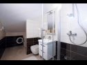 Апартаменты Leo - sea view & comfortable: A1(6) Плоче - Ривьера Дубровник  - Апартамент - A1(6): ванная комната с туалетом