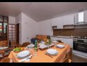 Апартаменты Bruno - spacious yard: A1(4+2) Барбан - Истра  - Апартамент - A1(4+2): кухня и столовая