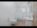 Дома дял отдыха LariF - luxury in nature: H(10+2) НедеЪФина - Истра  - Хорватия - H(10+2): ванная комната с туалетом