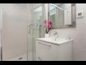Апартаменты Regent 2 - exclusive location: A1(2+2), SA(2) Ровинь - Истра  - Студия- апартамент - SA(2): ванная комната с туалетом