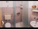 Апартаменты Liza - 80 M from the sea : SA1(2), A2(2), A3(3) Корчула - Остров Корчула  - Студия- апартамент - SA1(2): ванная комната с туалетом