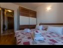 Апартаменты Josi - great view: A1(4+2) Макарска - Ривьера Макарска  - Апартамент - A1(4+2): спальная комната