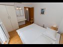 Апартаменты Cobra - excellent location: A1(2+2), SA2(2+1), A4(4+2) Тучепы - Ривьера Макарска  - Апартамент - A1(2+2): спальная комната