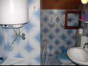 Апартаменты Dragan - Economy Apartments: A1 Veci (4+1), A2 Manji (4+1) Йезера - Остров Муртер  - Апартамент - A1 Veci (4+1): ванная комната с туалетом