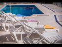 Апартаменты Saga - with swimming pool A2(2+1), A3(6+1) Локва Рогозница - Ривьера Омиш  - бассейн