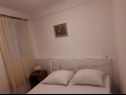 Апартаменты Vito - 10 m from sea: A1(4), A2(4) Бродарица - Шибеник Ривьера  - Апартамент - A2(4): спальная комната