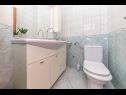 Дома дял отдыха Peros - heated pool: H(8) Залив Стивашница (Ражань) - Шибеник Ривьера  - Хорватия - H(8): ванная комната с туалетом