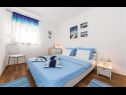 Апартаменты Big blue - terrace lounge: A1(4) Водице - Шибеник Ривьера  - Апартамент - A1(4): спальная комната