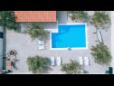 Дома дял отдыха Ivy - with outdoor swimming pool: H(4+2) Водице - Шибеник Ривьера  - Хорватия - бассейн