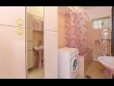 Апартаменты Gorda - 50m from the sea: A1(2+2) Каштель Гомилица - Ривьера Сплит  - Апартамент - A1(2+2): ванная комната с туалетом