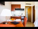 Апартаменты и комнаты  Anka - with open jacuzzi: SA4(2), SA2(2), R1(2), R3(2), R5(2) Подстрана - Ривьера Сплит  - Студия- апартамент - SA2(2): интерьер