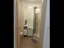 Апартаменты Bosiljka-comfortable and modern: A1(2) Сплит - Ривьера Сплит  - Апартамент - A1(2): ванная комната с туалетом