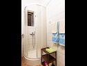Апартаменты VV A1(2+1), A2(5), A3(7) Сегет Враница - Ривьера Трогир  - Апартамент - A3(7): ванная комната с туалетом
