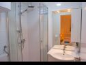 Апартаменты Mirjana A1(2+1) Вис - Остров Вис  - Апартамент - A1(2+1): ванная комната с туалетом