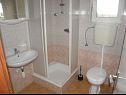 Апартаменты VINK - 80 m from beach A2(4), A3(4), A4(4) Вир - Задар Ривьера  - Апартамент - A2(4): ванная комната с туалетом