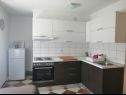 Апартаменты Sanja - 100 meters to the beach A1(4+1), A2(4+1), A3(4+1), A4(4+1) Вир - Задар Ривьера  - Апартамент - A1(4+1): кухня