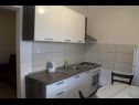 Апартаменты Snjeza - 80 m from beach: A1 Studio (4), A2 Apartman (2+2) Вир - Задар Ривьера  - Апартамент - A2 Apartman (2+2): кухня и столовая