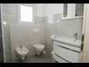 Апартаменты Miki - 50 M from the beach : A1(4+1), A2(4+1), A3(4+1) Задар - Задар Ривьера  - Апартамент - A3(4+1): ванная комната с туалетом