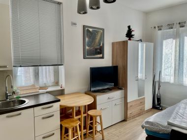 Апартаменты Ines - cozy studio apartment SA1(2)  Загреб - Континентальная Хорватия