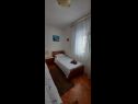 Апартаменты Žana - 30m from beach; A1(4+2), A2(4) Постира - Остров Брач  - Апартамент - A2(4): спальная комната