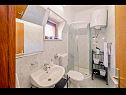 Апартаменты Jasna - cosy apartment in a peaceful area: A1(2), A2(4) Селца - Остров Брач  - Апартамент - A2(4): ванная комната с туалетом