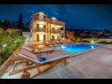 Дома дял отдыха Villa Gold - private pool & grill: H(12+4) Сплитска - Остров Брач  - Хорватия - дом