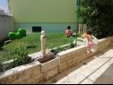 Дома дял отдыха Jaka 2 - with pool : H(6+2) Сумартин - Остров Брач  - Хорватия - детская площадка