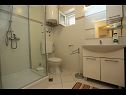 Апартаменты Ali - modern apartments: A1(4+1), A2(4+1) Супетар - Остров Брач  - Апартамент - A2(4+1): ванная комната с туалетом