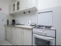 Апартаменты Silvana - economy apartments : A1(4), A3(2+1), A2(2) Супетар - Остров Брач  - Апартамент - A1(4): кухня