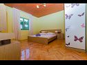 Апартаменты Vinko - 80 m from beach: A1(4+2), A2(4+2) Округ Горни - Остров Чиово  - Апартамент - A1(4+2): спальная комната