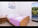 Апартаменты Ivica - garden terrace A1(2), A2(2+2) Слатине - Остров Чиово  - Апартамент - A1(2): спальная комната