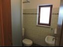 Апартаменты Mimi - with swimming pool A1 Jasen(2+2), A2 Ulika(4+1) , A4 Christa(4+1)  Крница - Истра  - Апартамент - A1 Jasen(2+2): ванная комната с туалетом