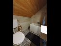 Дома дял отдыха Laura - wooden house: H(4+2) Дрезница  - Континентальная Хорватия - Хорватия - H(4+2): ванная комната с туалетом