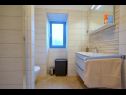 Апартаменты Insula Insule - rustic & peaceful: SA1(2+1), SA2(2+1) Скрбчићи - Остров Крк  - Студия- апартамент - SA1(2+1): ванная комната с туалетом