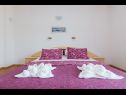 Апартаменты Juri A1(2+2), A2(2+2) Врбник - Остров Крк  - Апартамент - A1(2+2): спальная комната