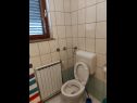 Апартаменты Supec - near the sea: A1(4), A2(4) Врбник - Остров Крк  - Апартамент - A1(4): ванная комната с туалетом