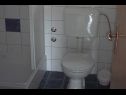 Апартаменты Marija - 20 m from beach : A1(2+3), A3(2+2), A4(2+2), SA5(2+1) Бетина - Остров Муртер  - Апартамент - A4(2+2): ванная комната с туалетом