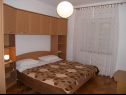 Апартаменты Mirko - 100m from beach: A1(4+3), A2(4+1) Угринич - Остров Пашман  - Апартамент - A2(4+1): спальная комната