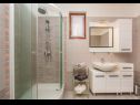 Апартаменты Ivni - great view: A1(4+2), SA2(2+2) Цесарица - Ривьера Сень  - Апартамент - A1(4+2): ванная комната с туалетом