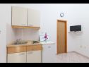 Апартаменты Vik - 250 m from beach A1(4), A2(3), A3(2), SA4(2) Бродарица - Шибеник Ривьера  - Студия- апартамент - SA4(2): кухня