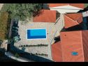 Дома дял отдыха Tihomir - with pool : H(6+2) Дрниш - Шибеник Ривьера  - Хорватия - дом